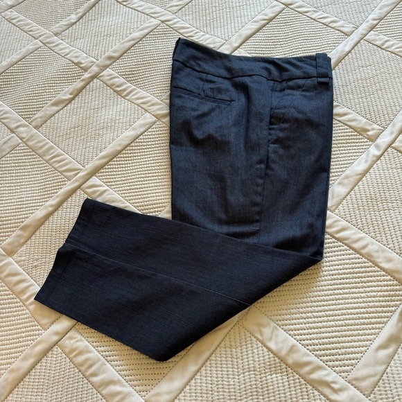 New York & Company Stretch Woman's Cropped Pants Dark Chambray Sz 4 - Picture 9 of 10